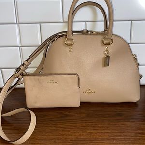 Coach crossbody& wristlet